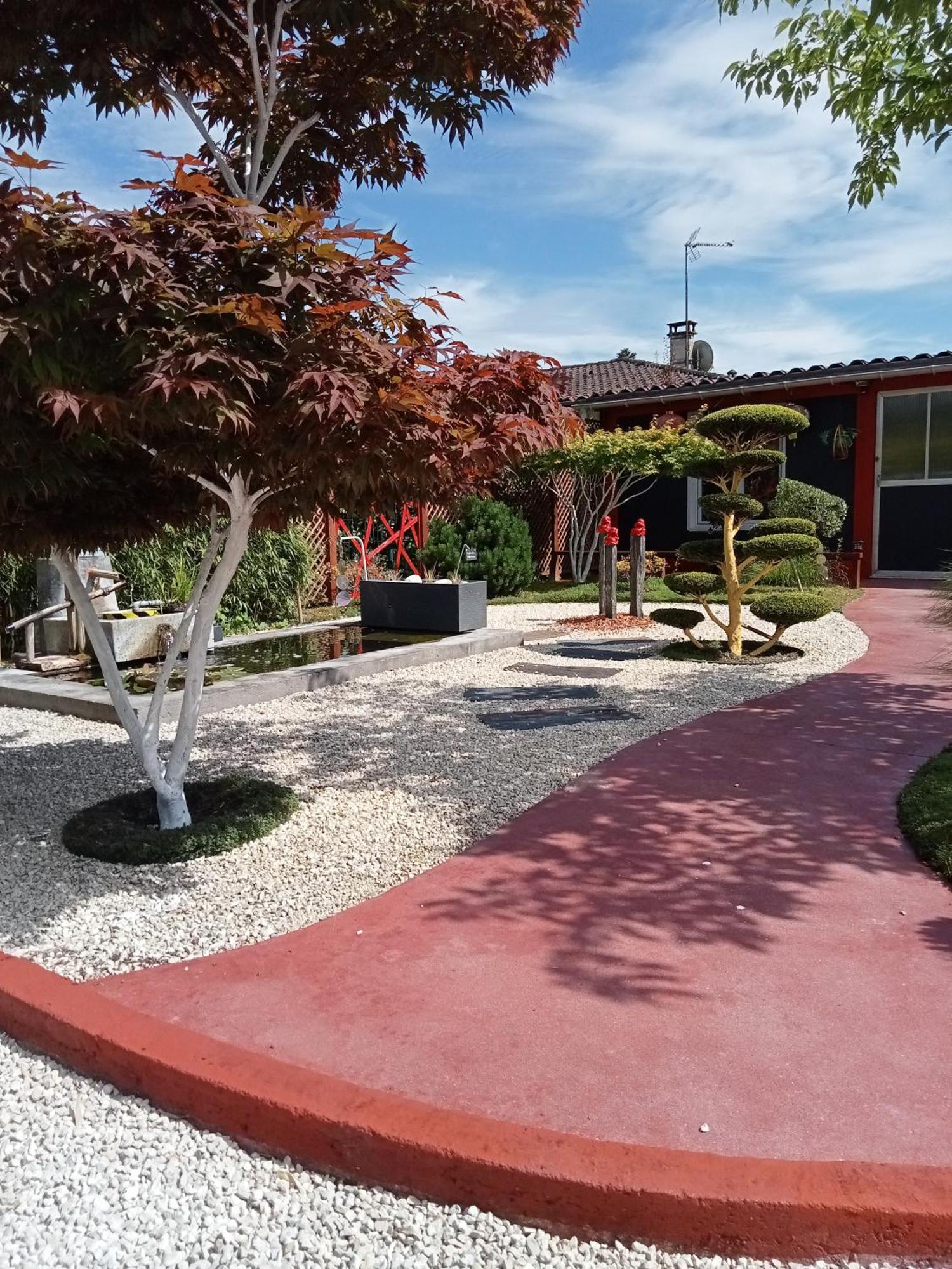 Une Pause Quelque Part Au Jardin Des Erables Et Des Niwakis Saint-Medard-de-Guizieres Eksteriør bilde